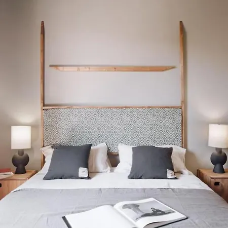 Hemba - 3 Bedroom And Balcony In Gracia דירה ברצלונה